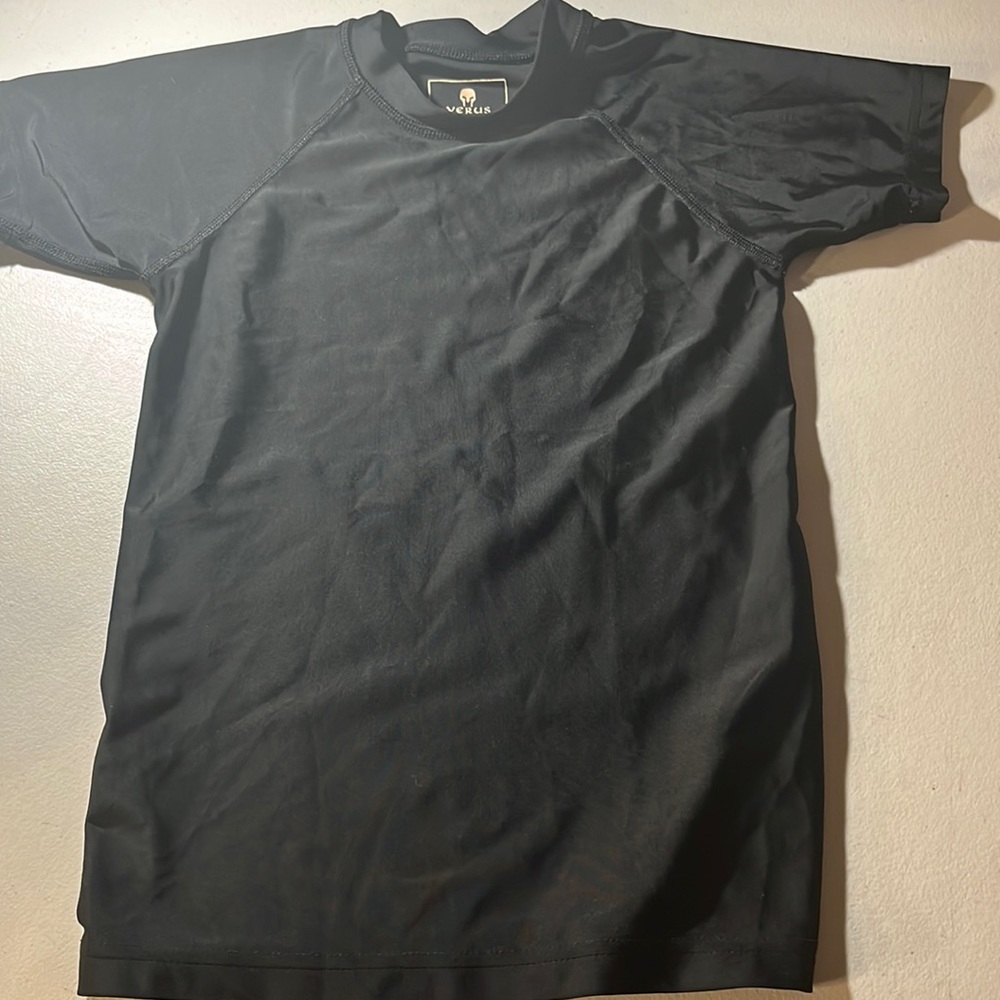 Work out shirt Rash Guard shirt